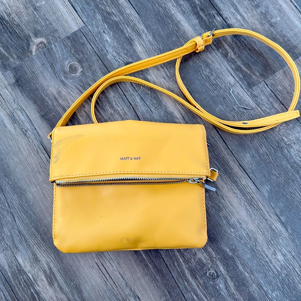 Buttery Yellow Matt & Nat Purse. Never used but has scuff marks
